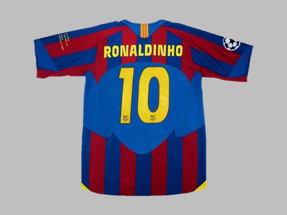 Camiseta de local del FC Barcelona 2006 Ronaldinho 10 Final UCL